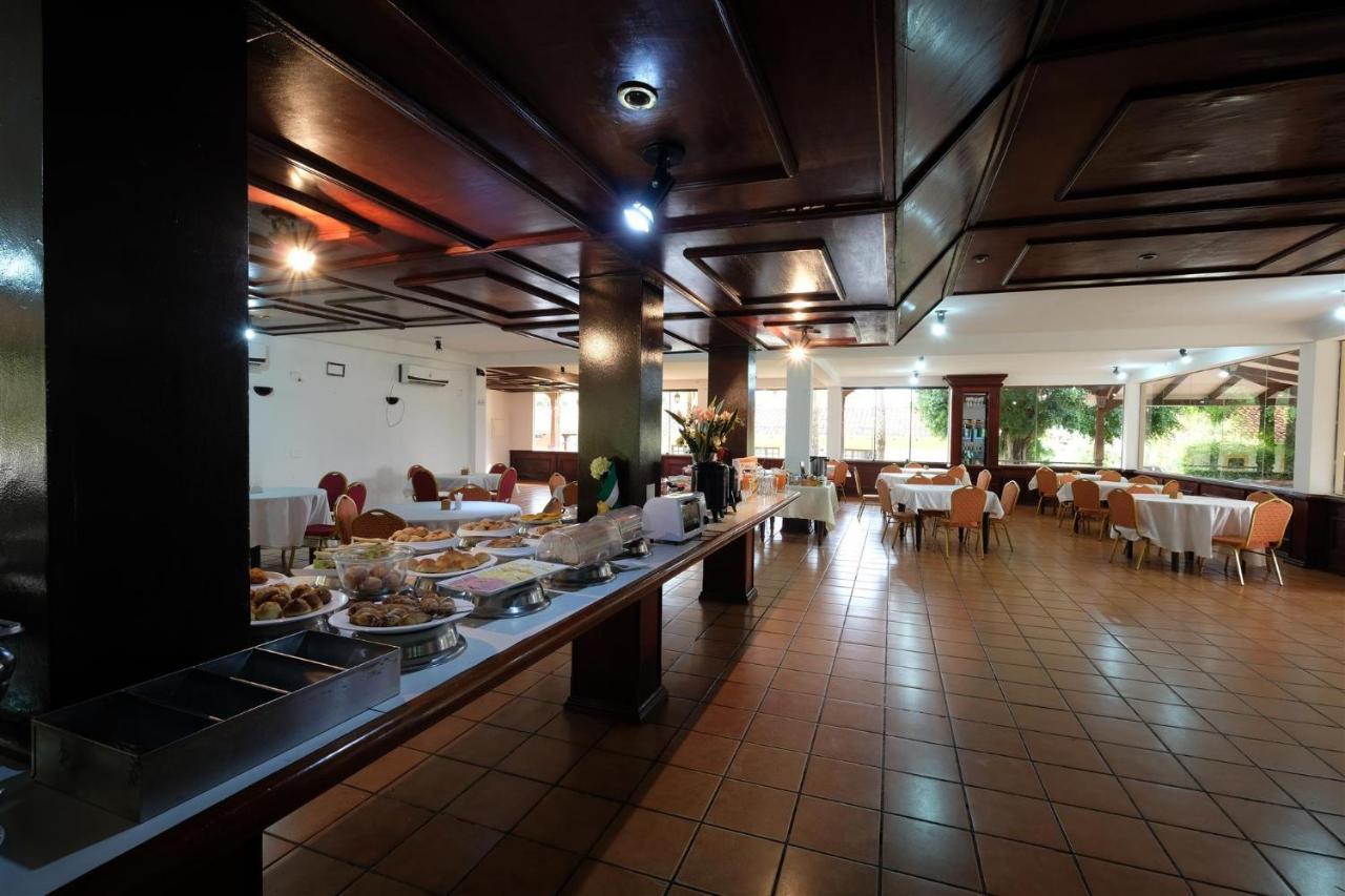 El Pantanal Hotel & Resort Puerto Quijarro  Ngoại thất bức ảnh