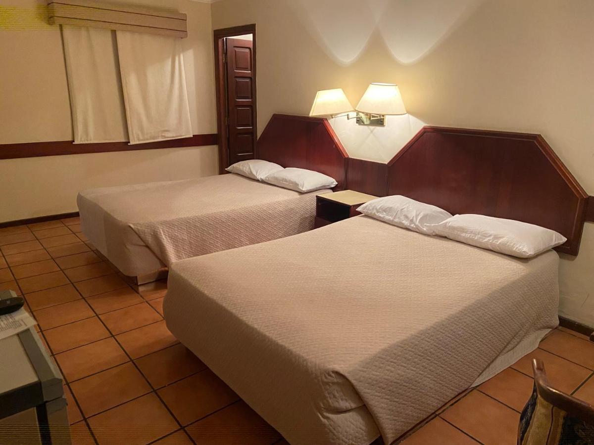 El Pantanal Hotel & Resort Puerto Quijarro  Ngoại thất bức ảnh
